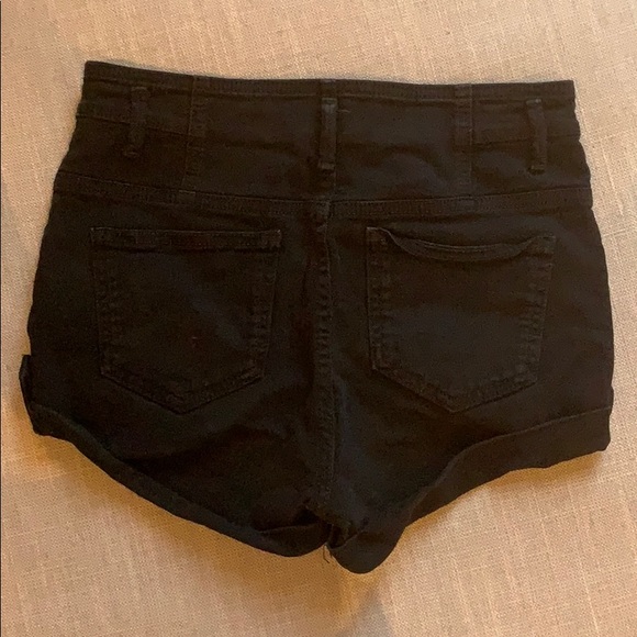 Top Shop Black Jean Short - W28 - Picture 3 of 3